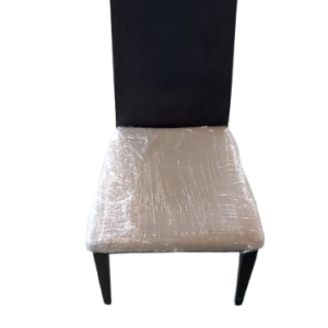 4 Sillas negras tapizadas