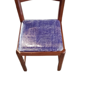 6 Sillas tapizadas moradas