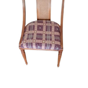 1 Silla tapizada estampado cuadros