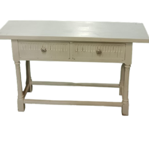Mesa blanca con cajones